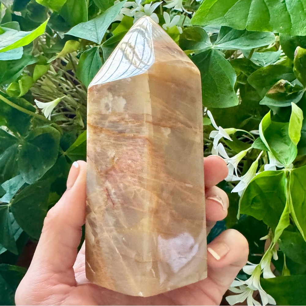 🍑Peach Moonstone Chunky Tower Crystal w/Flash🍑  ~5”tall & over 1 pound!
